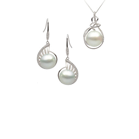 Pearl Earrings & Pendant Sets