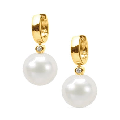 18ct Round Pearl Huggie Earrings with Diamonds, 12–12.5mm — E1350