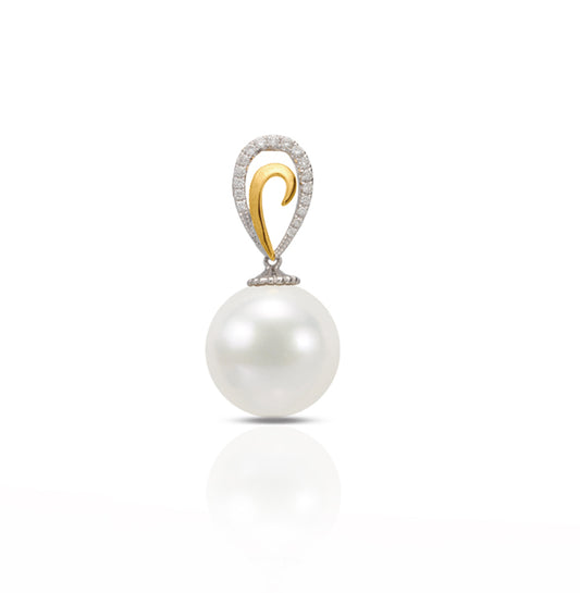 18ct Round Pearl Pendant with Diamonds, 13–13.5mm — P1310