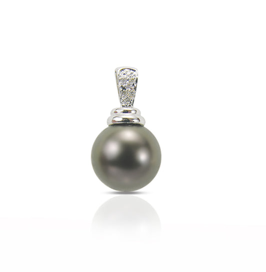 18ct Round Pearl Pendant with Diamonds, 11.5–12mm — PW7254H